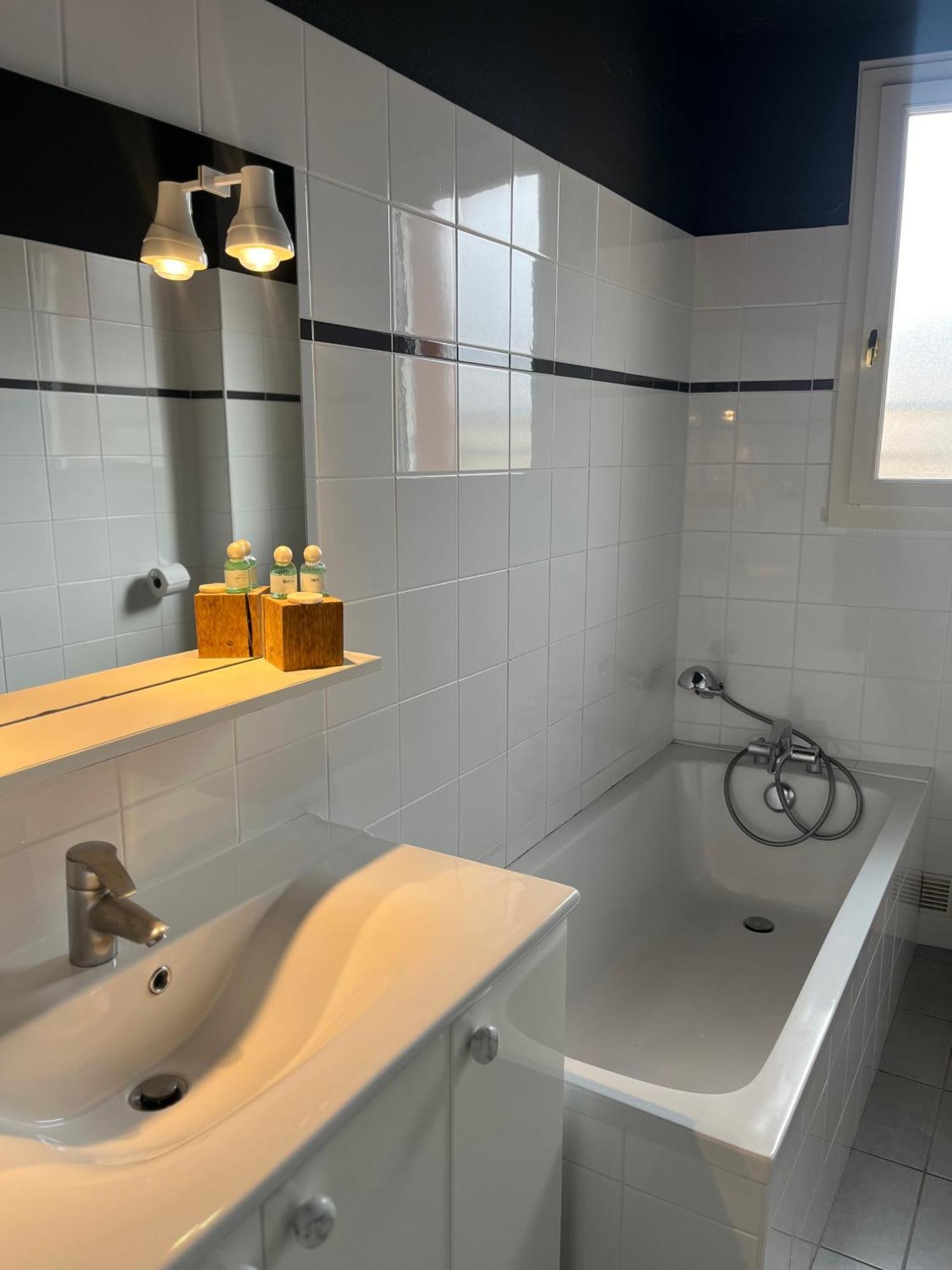 Le Temeraire Hotel Charolles Ngoại thất bức ảnh